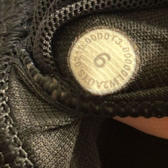 Lululemon Energy Bra Long Line Luxtreme Size 6 Black - Picture 4 of 8